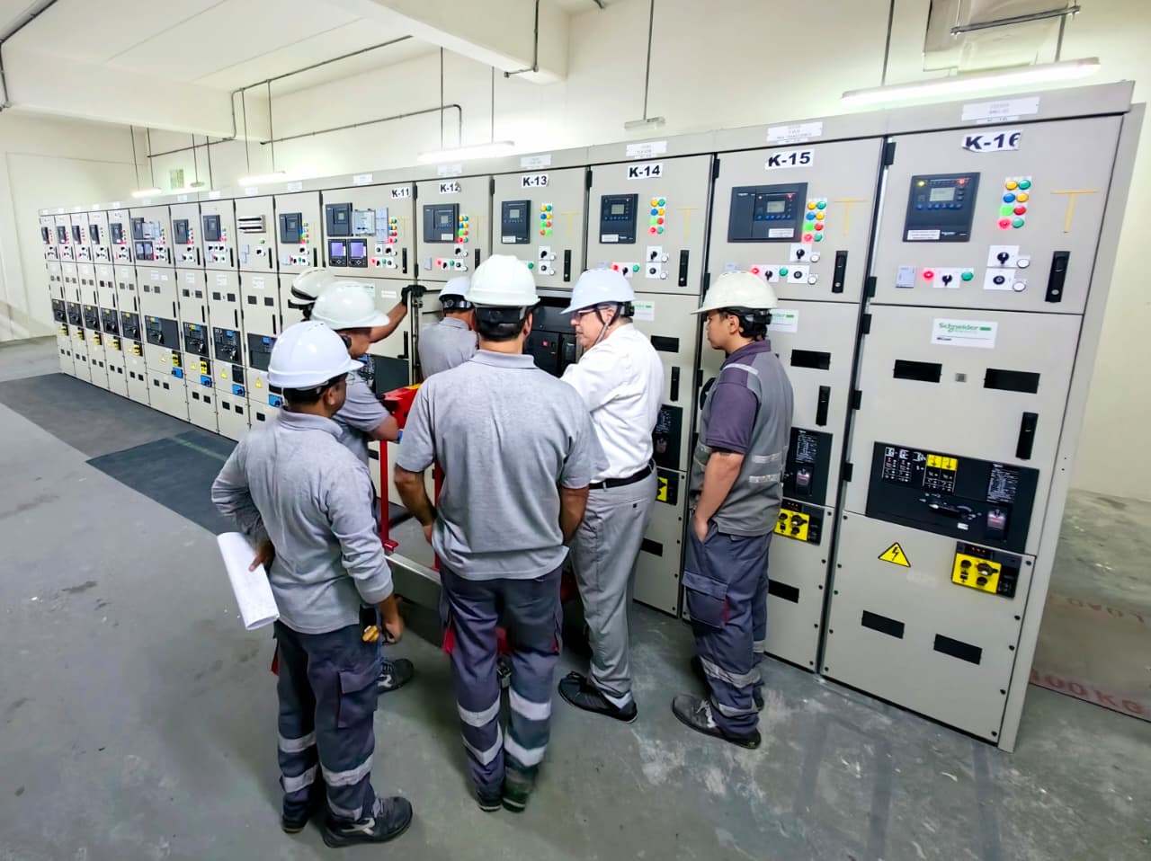 Earning and Leveraging Micro-Credentials & Badges in Technical Fields