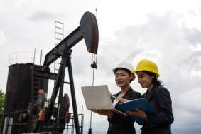 Real Time Drilling Specialist: Real Time Data Analysis & Decision
