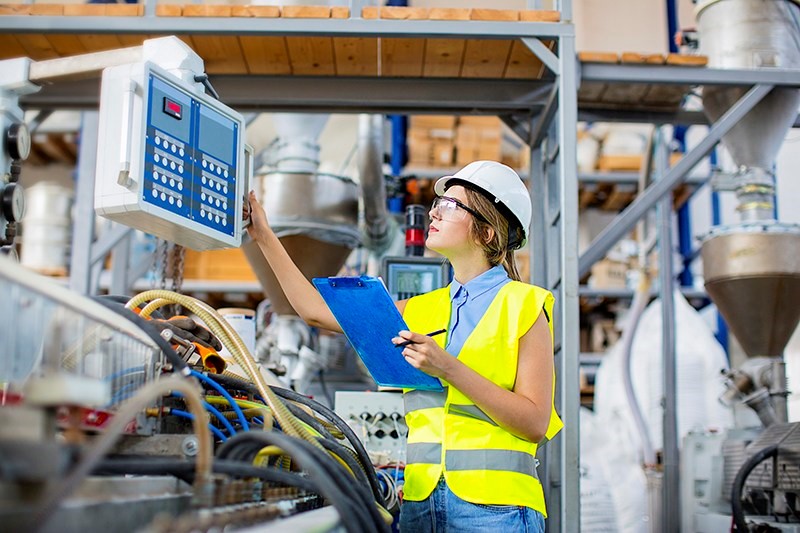Quantitative Risk Assessment (QRA) in Production Operations: Risk Assessment, Hazard  Identification, Consequence & Frequency Analysis