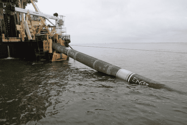 Subsea Pipelines &amp; Offshore Structures: Inspection, Maintenance &amp; Repair