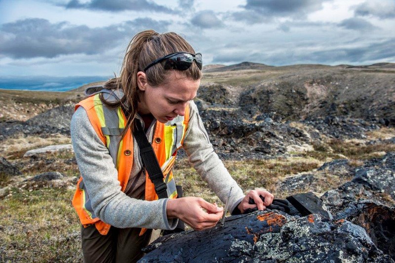 Applied Structural Geology: Magnetic and Gravity Methods
