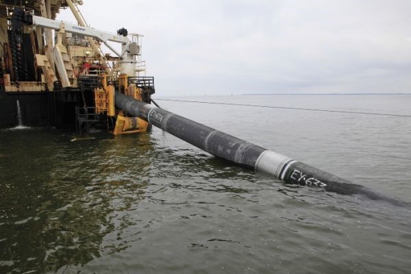 Subsea Pipelines & Offshore Structures: Inspection, Maintenance & Repair